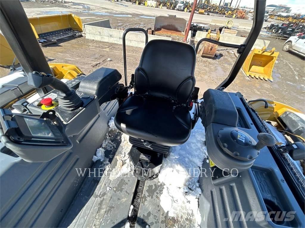 CAT CB15 CW VV Οδοστρωτήρες διπλού κυλίνδρου