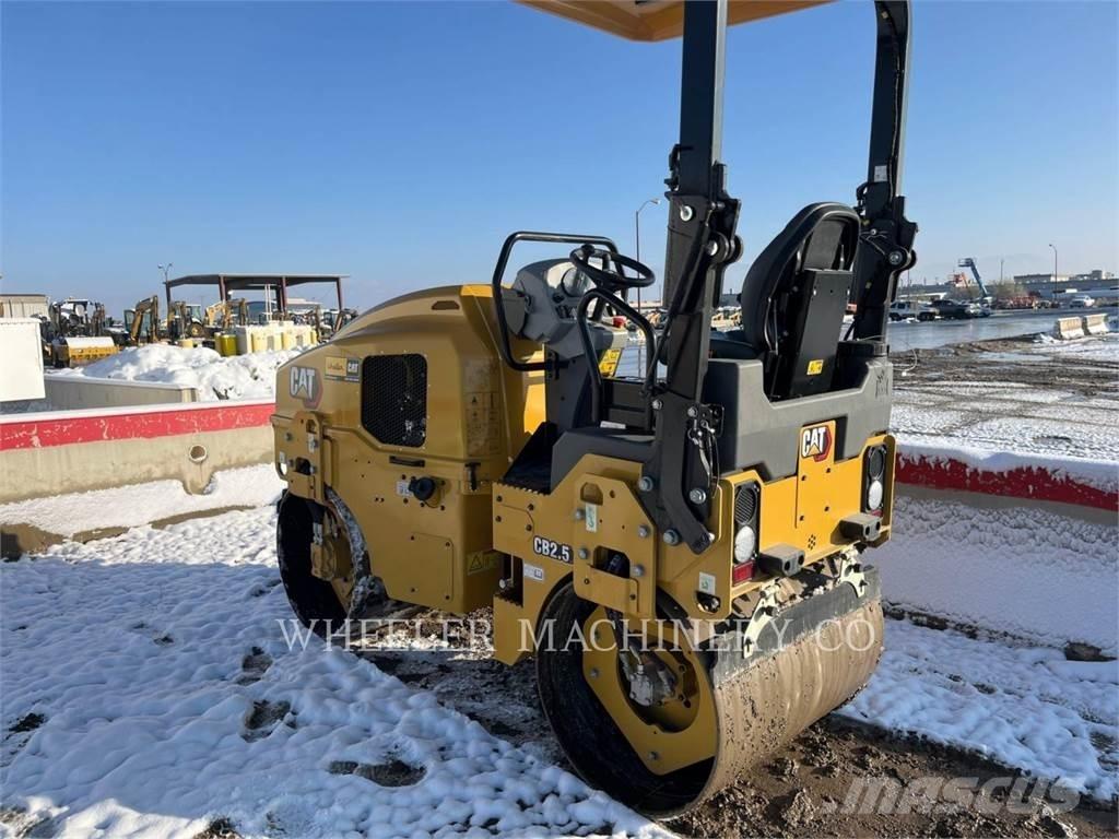 CAT CB2.5 Οδοστρωτήρες διπλού κυλίνδρου