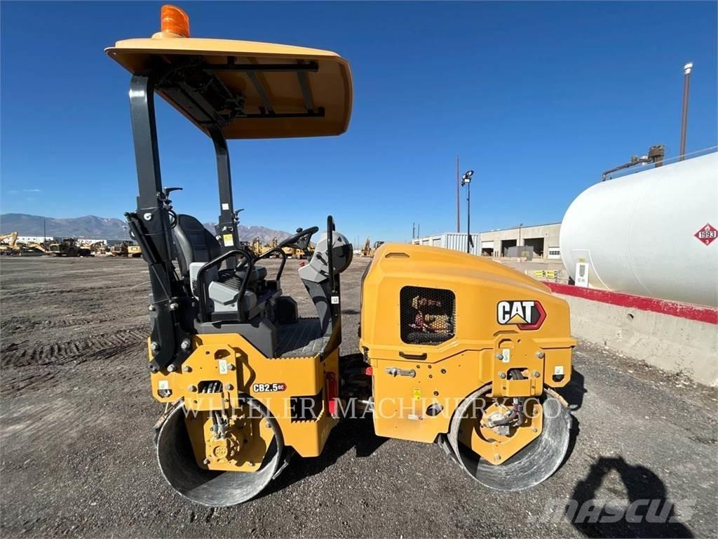 CAT CB2.5 GC Οδοστρωτήρες διπλού κυλίνδρου