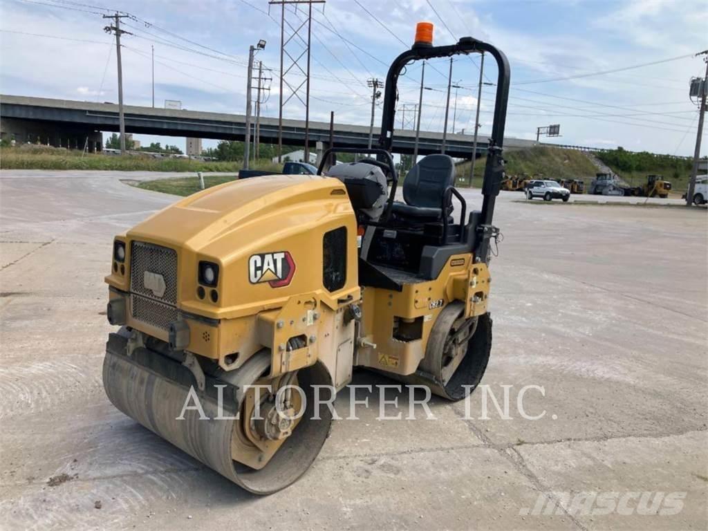 CAT CB2.7-03 Οδοστρωτήρες διπλού κυλίνδρου