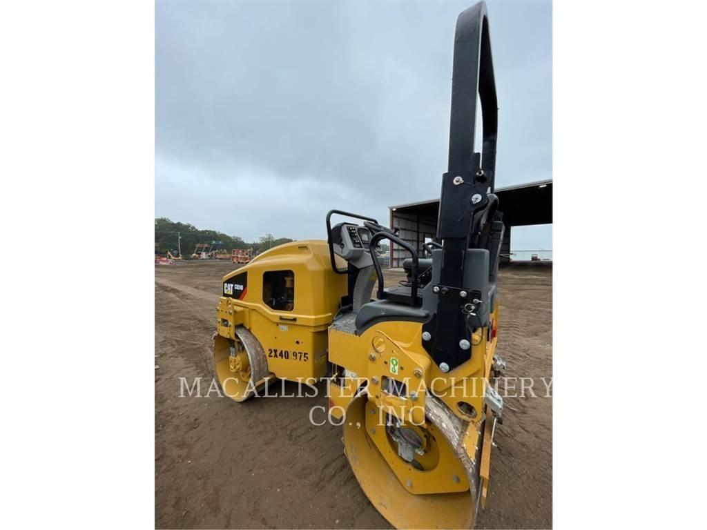 CAT CB24B Οδοστρωτήρες διπλού κυλίνδρου