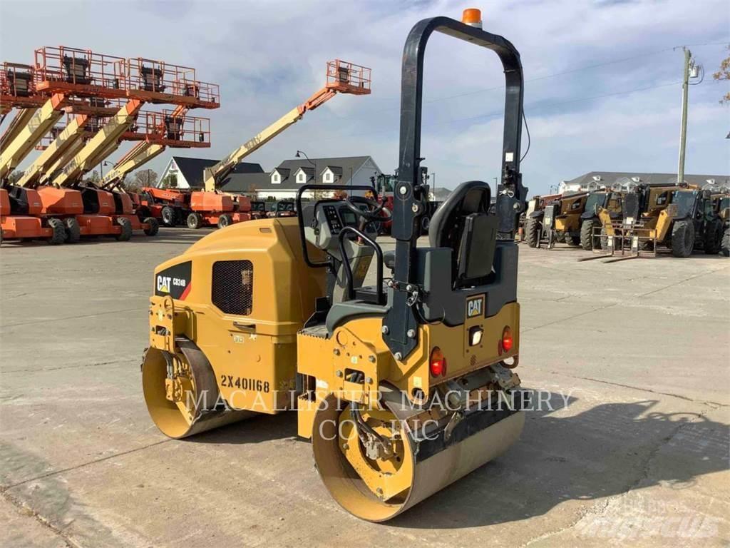 CAT CB24B Οδοστρωτήρες διπλού κυλίνδρου