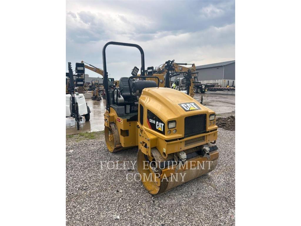 CAT CB24B Κύλινδροι συμπίεσης εδάφους