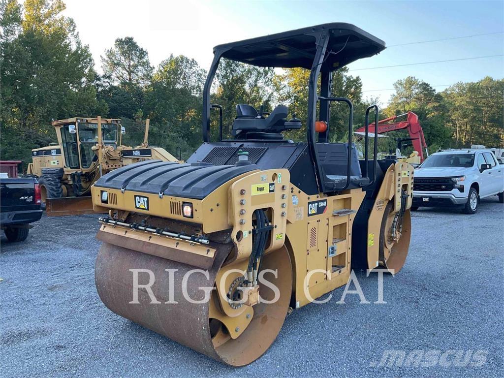 CAT CB44B Οδοστρωτήρες διπλού κυλίνδρου