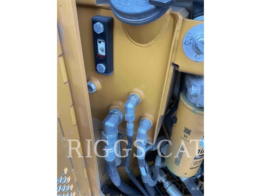 CAT CB44B Οδοστρωτήρες διπλού κυλίνδρου