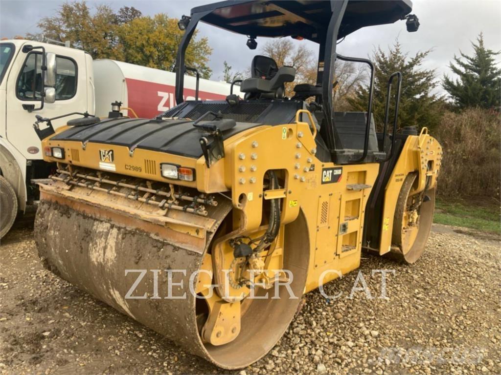CAT CB68B Κύλινδροι συμπίεσης εδάφους