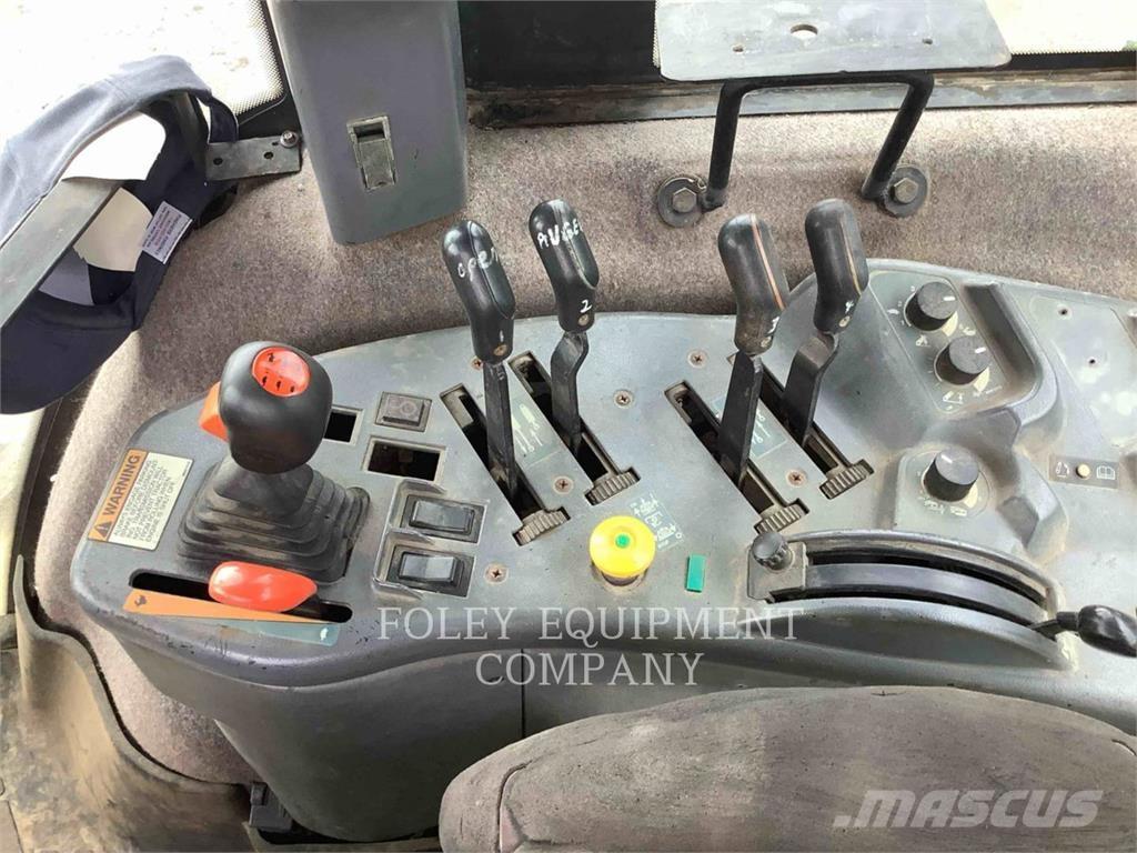 CAT CH55 Τρακτέρ