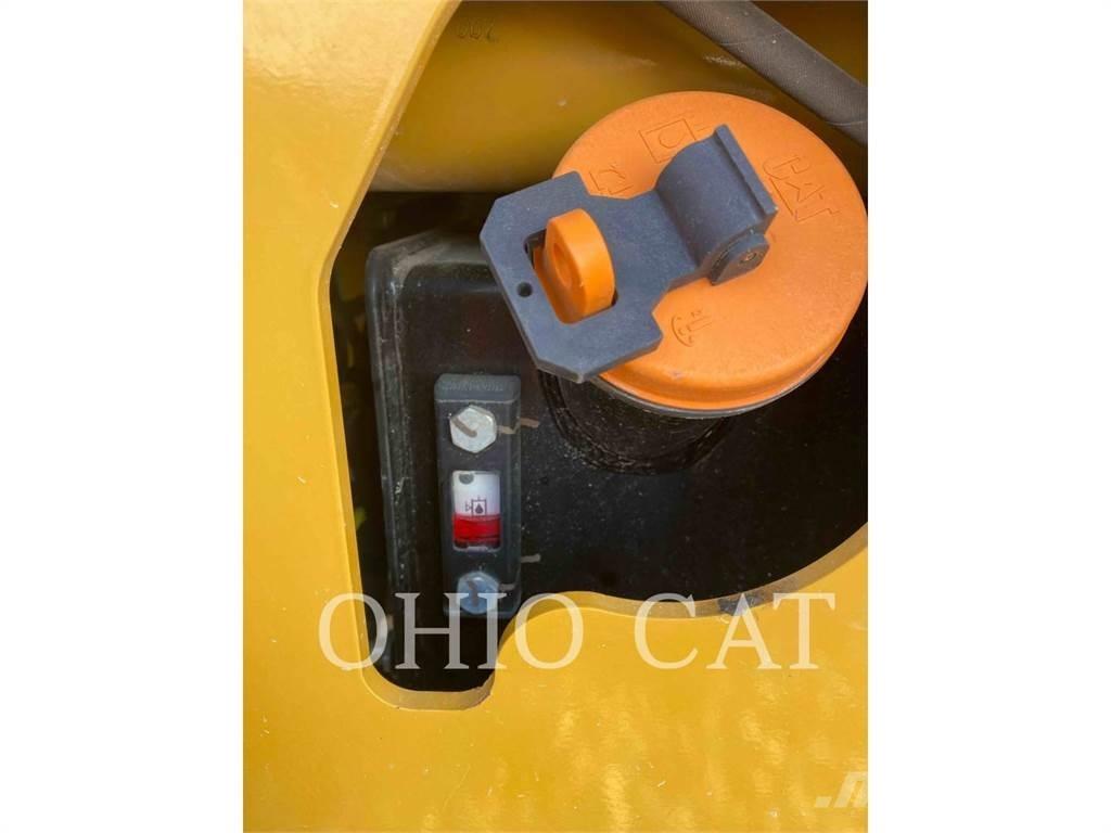 CAT CS44B Οδοστρωτήρες συνδυαστικοί