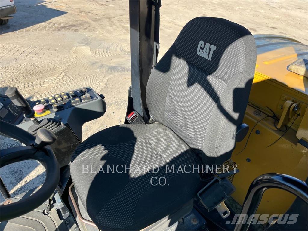 CAT CS44B Οδοστρωτήρες μονού κυλίνδρου