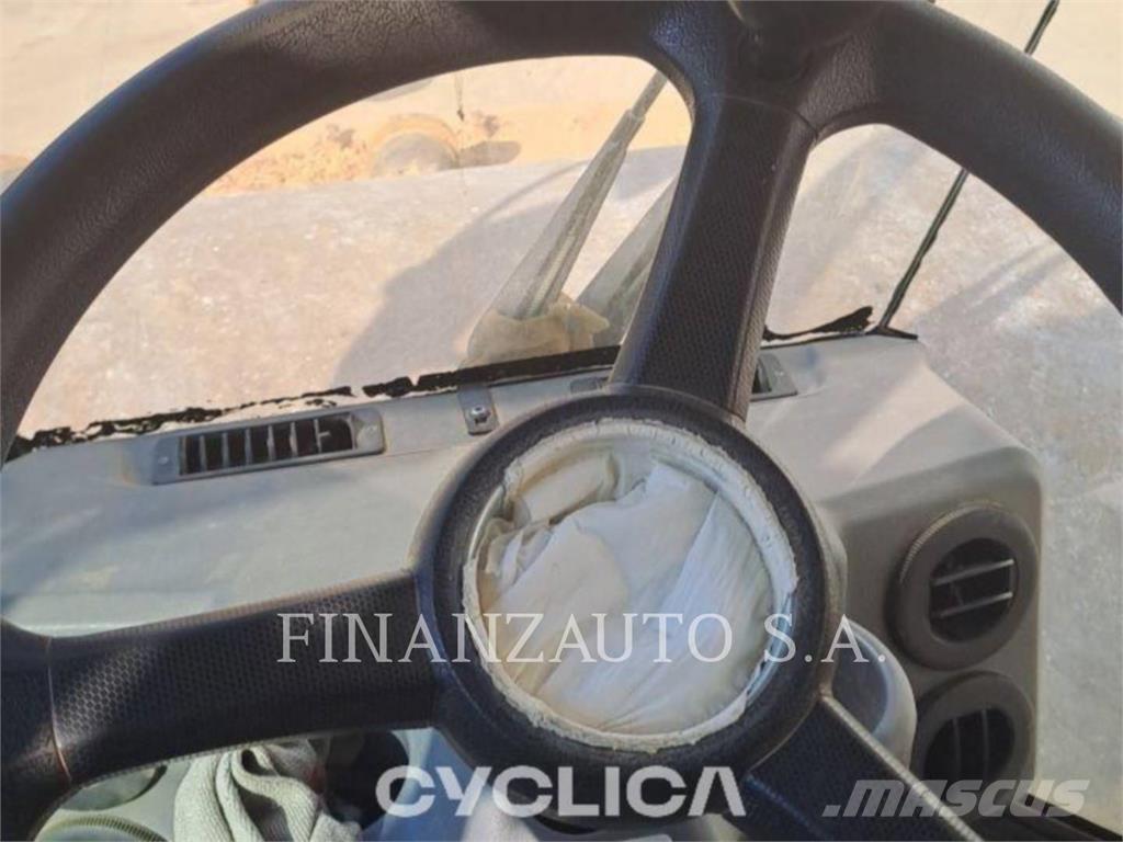 CAT CS74B Οδοστρωτήρες μονού κυλίνδρου