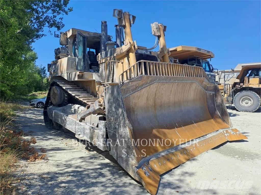 CAT D10T Μπουλντόζες με ερπύστριες