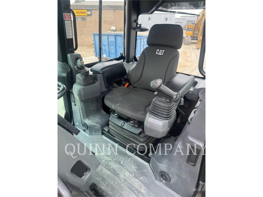 CAT D2 Εκσκαφείς Φορτωτές τύπου JCB