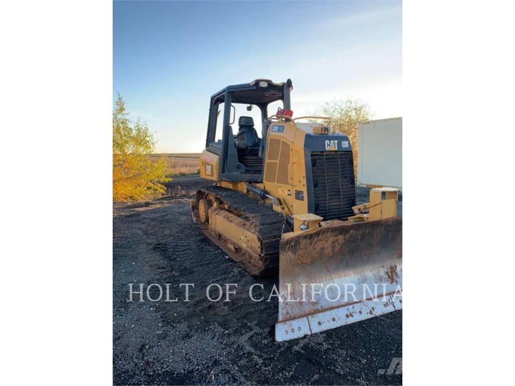 CAT D3K2 Μπουλντόζες με ερπύστριες