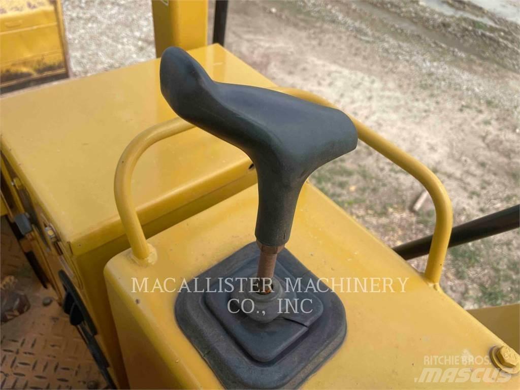 CAT D4C Μπουλντόζες με ερπύστριες