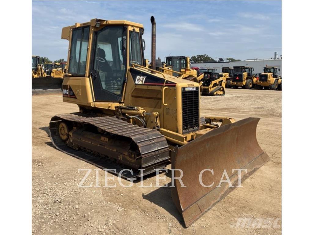 CAT D4GLGP Μπουλντόζες με ερπύστριες