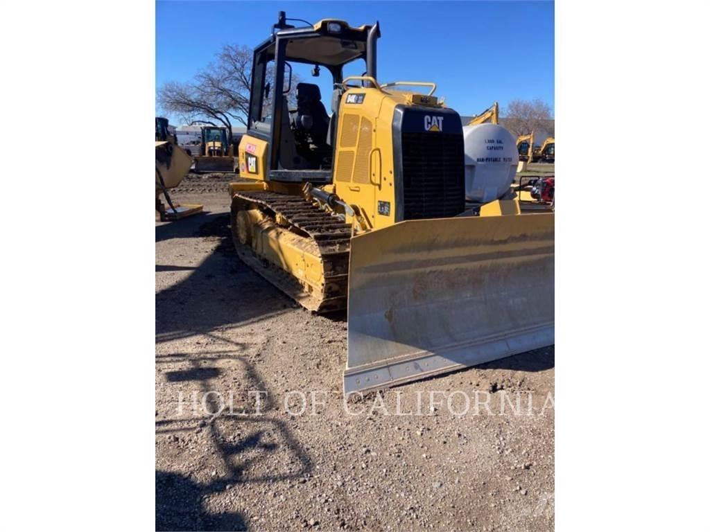 CAT D4K2 Μπουλντόζες με ερπύστριες