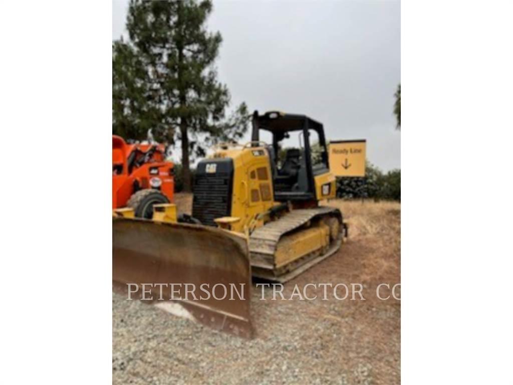 CAT D4K2 Μπουλντόζες με ερπύστριες