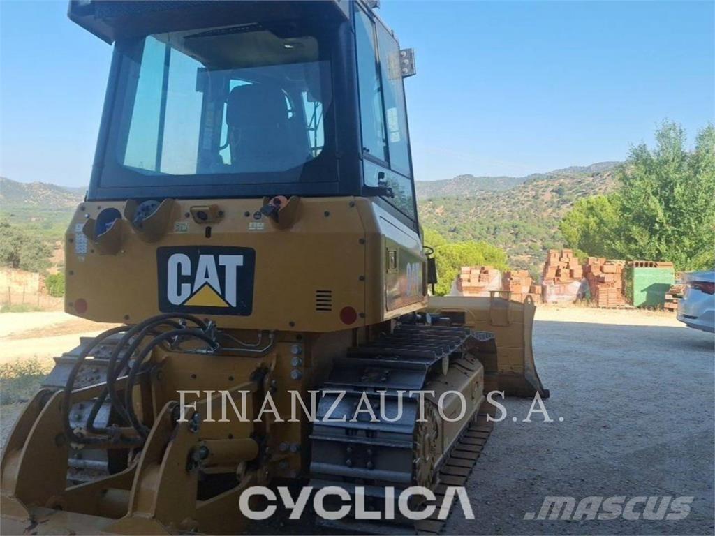 CAT D4K2 Μπουλντόζες με ερπύστριες