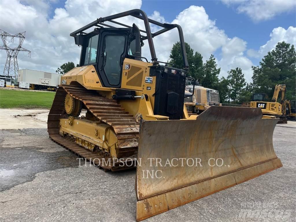 CAT D5 Μπουλντόζες με ερπύστριες