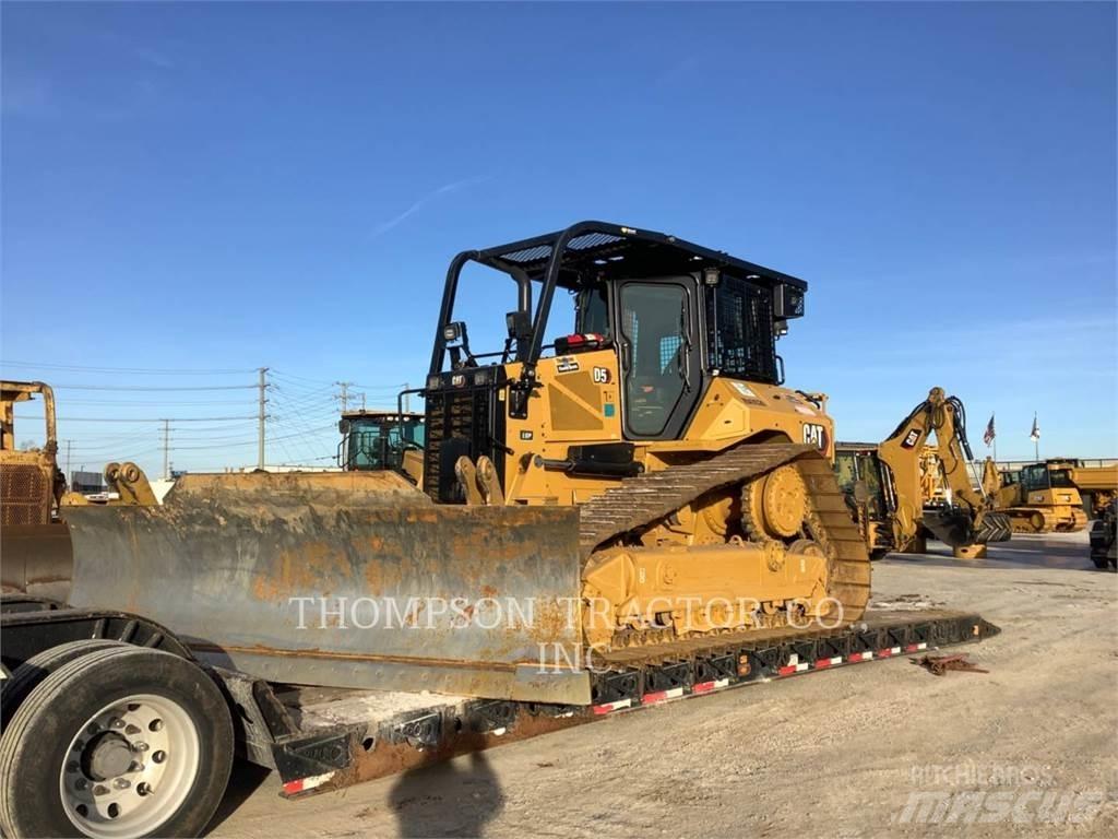 CAT D5 Μπουλντόζες με ερπύστριες