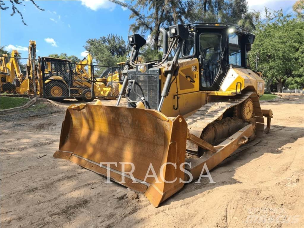 CAT D5 Μπουλντόζες με ερπύστριες