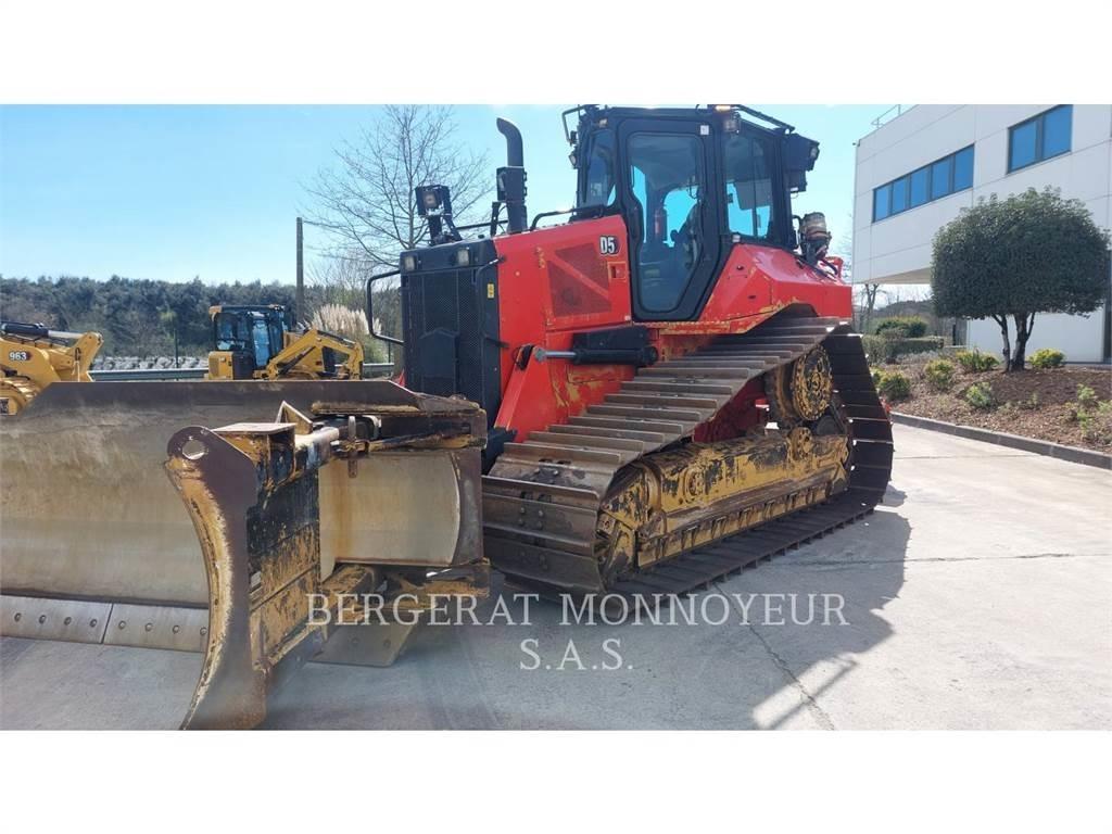 CAT D5 Μπουλντόζες με ερπύστριες