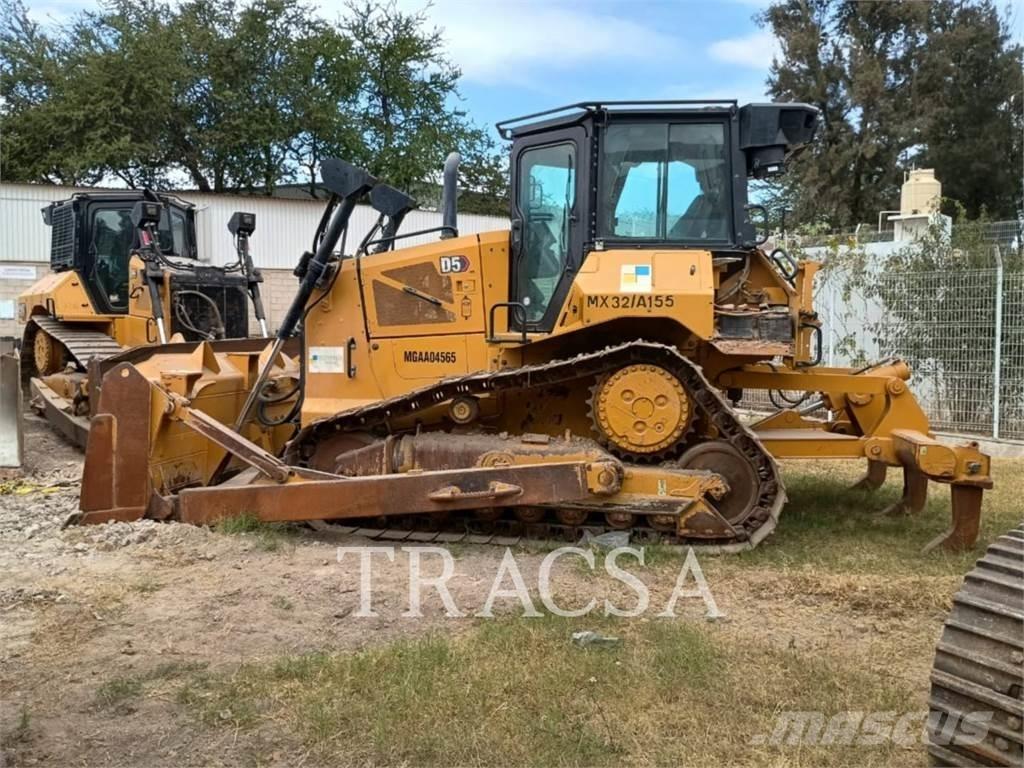 CAT D5 Μπουλντόζες με ερπύστριες