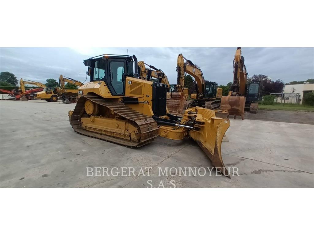 CAT D5 Μπουλντόζες με ερπύστριες