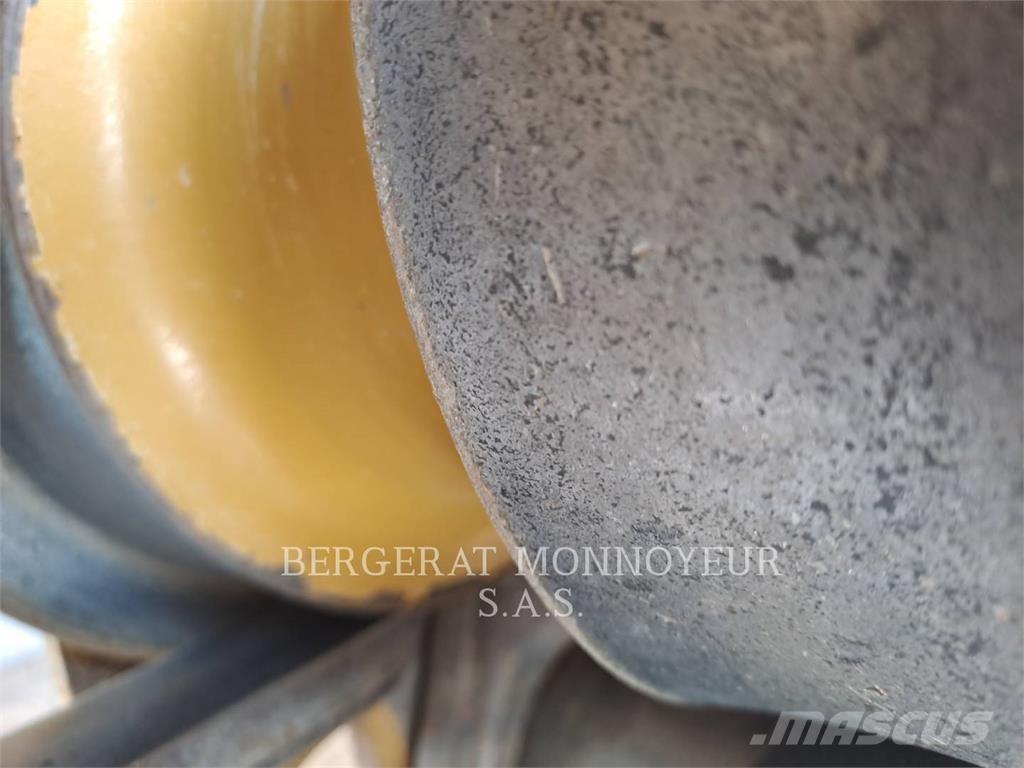 CAT D5 Μπουλντόζες με ερπύστριες