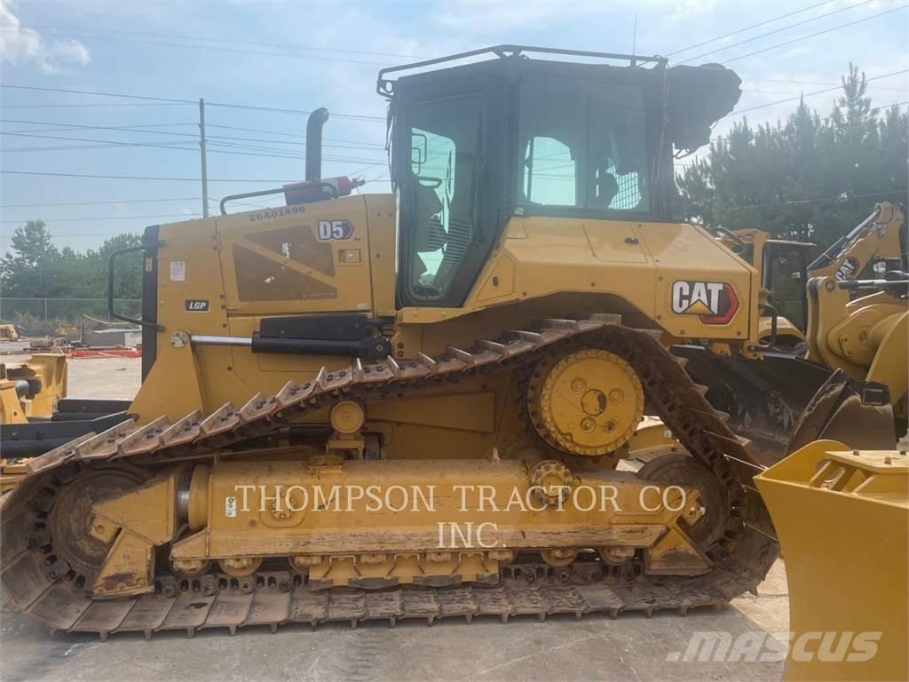 CAT D5 Μπουλντόζες με ερπύστριες