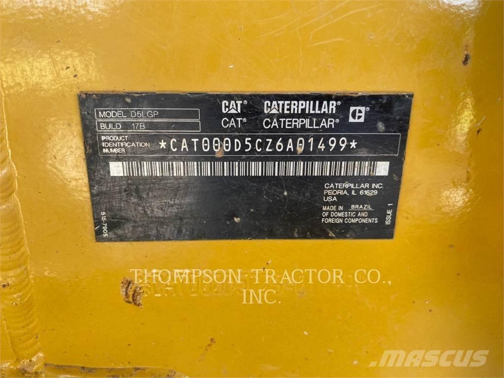 CAT D5 Μπουλντόζες με ερπύστριες