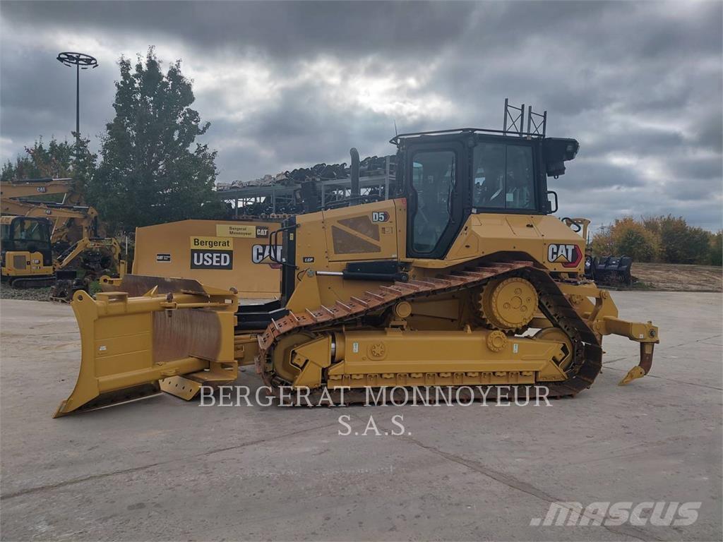 CAT D5 Μπουλντόζες με ερπύστριες