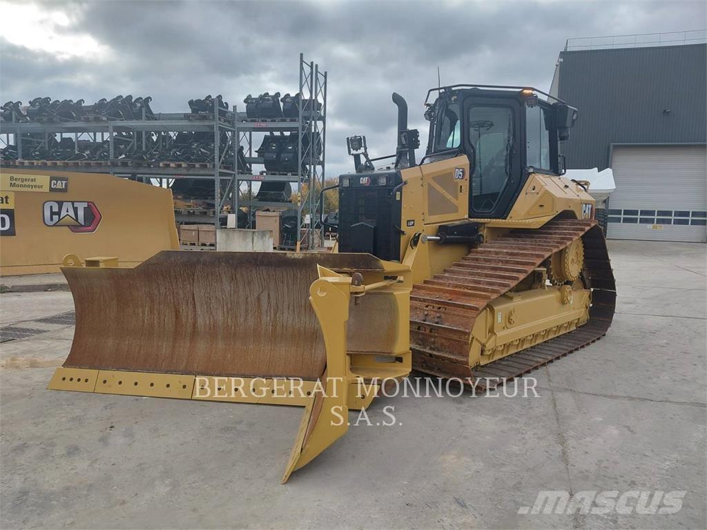 CAT D5 Μπουλντόζες με ερπύστριες