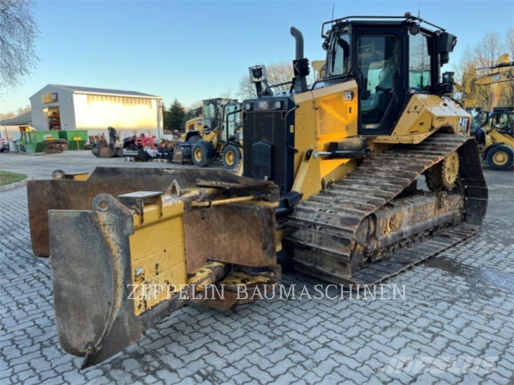 CAT D5 Μπουλντόζες με ερπύστριες