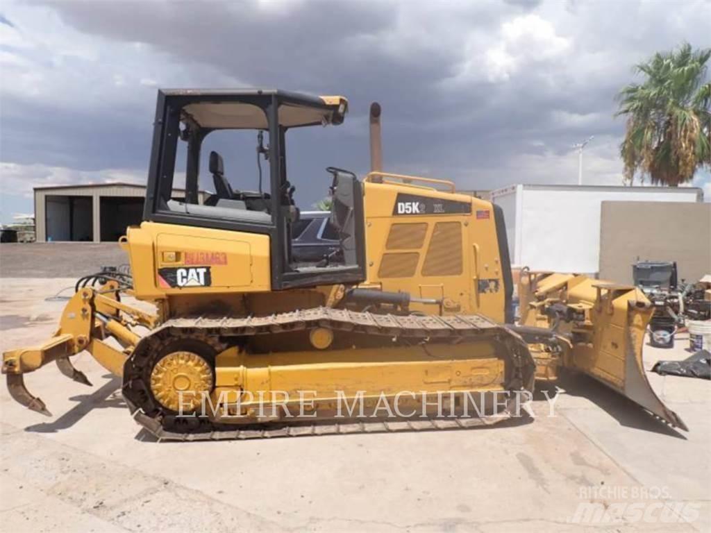 CAT D5K Μπουλντόζες με ερπύστριες