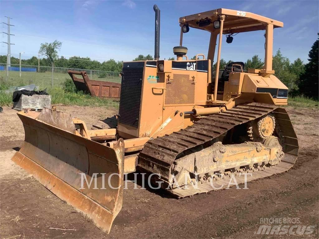 CAT D5ML Μπουλντόζες με ερπύστριες