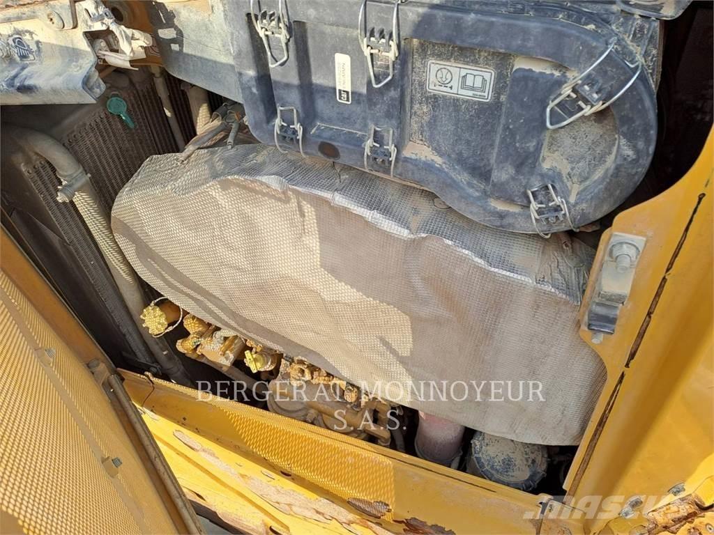CAT D6 XE Μπουλντόζες με ερπύστριες