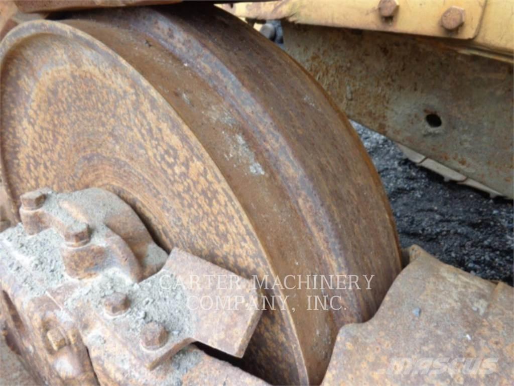 CAT D6C Μπουλντόζες με ερπύστριες