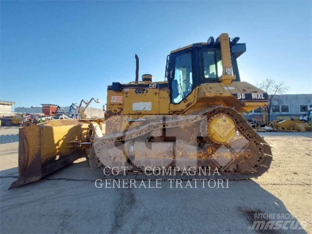 CAT D6M Μπουλντόζες με ερπύστριες