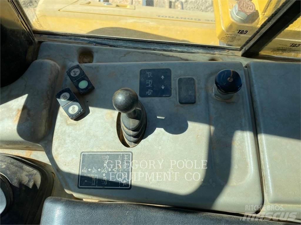 CAT D6NLGP Μπουλντόζες με ερπύστριες