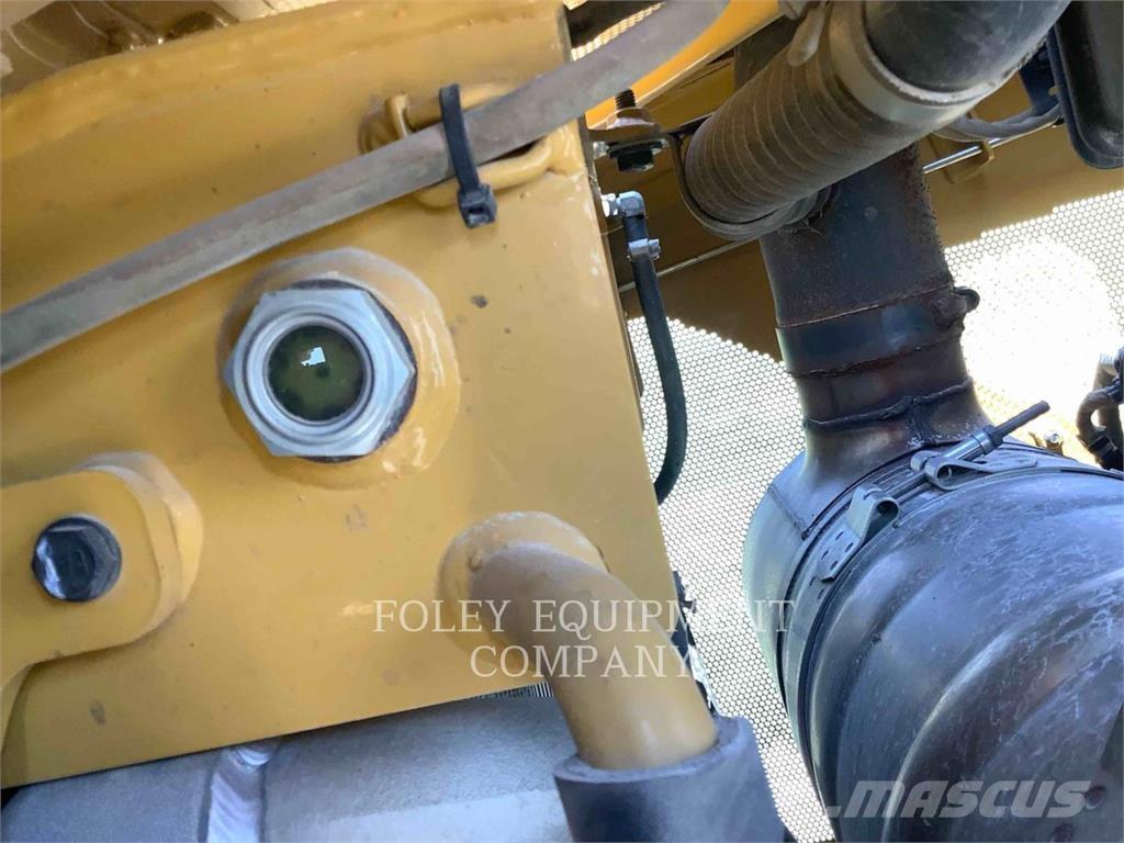 CAT D6T Μπουλντόζες με ερπύστριες