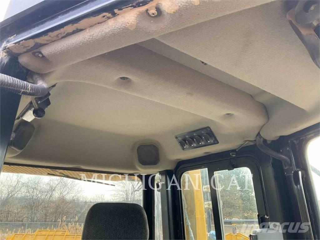CAT D6TL AHZ24F Μπουλντόζες με ερπύστριες