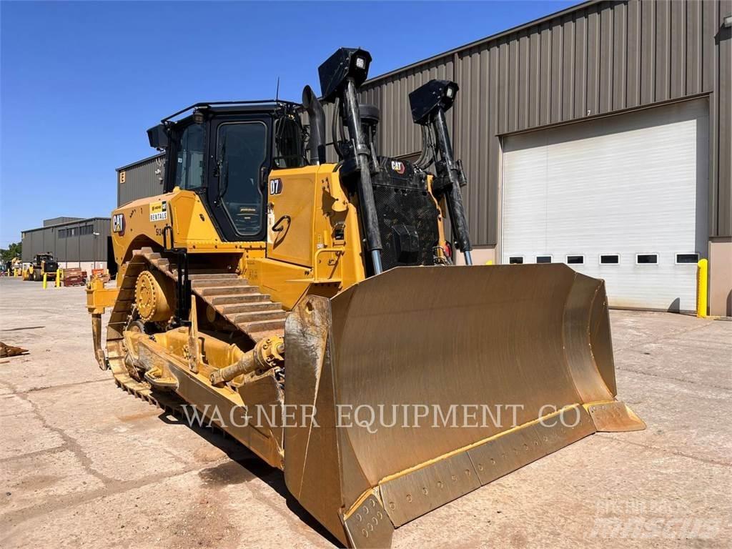 CAT D7 Μπουλντόζες με ερπύστριες