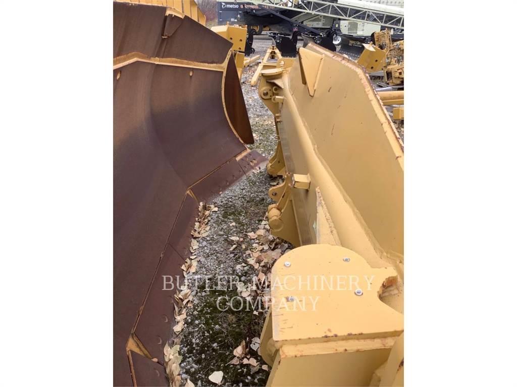 CAT D7E Πτερύγια
