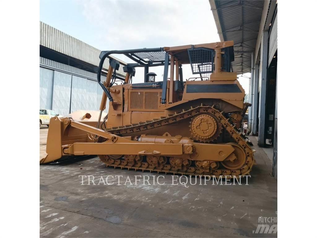 CAT D8N Μπουλντόζες με ερπύστριες
