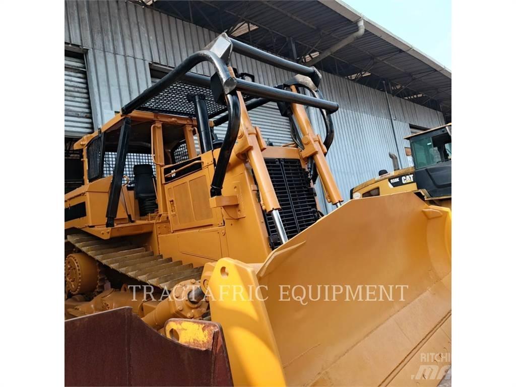 CAT D8N Μπουλντόζες με ερπύστριες