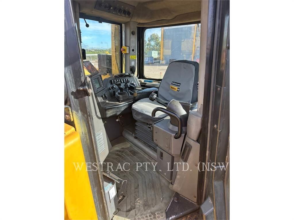 CAT D8T Μπουλντόζες με ερπύστριες