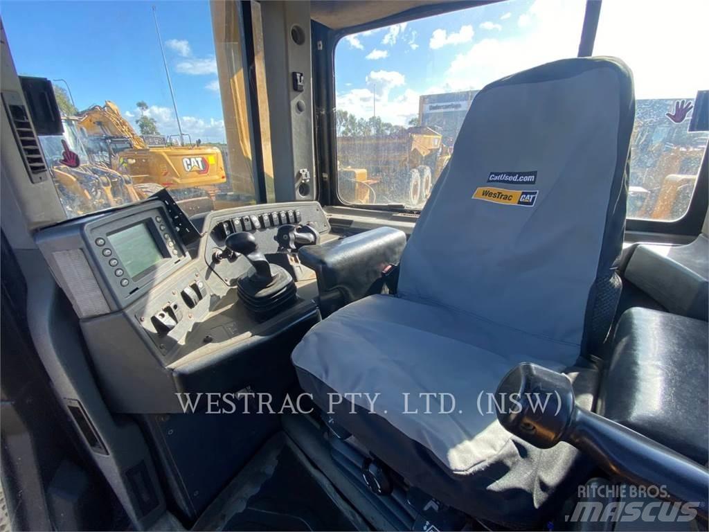 CAT D8T Μπουλντόζες με ερπύστριες