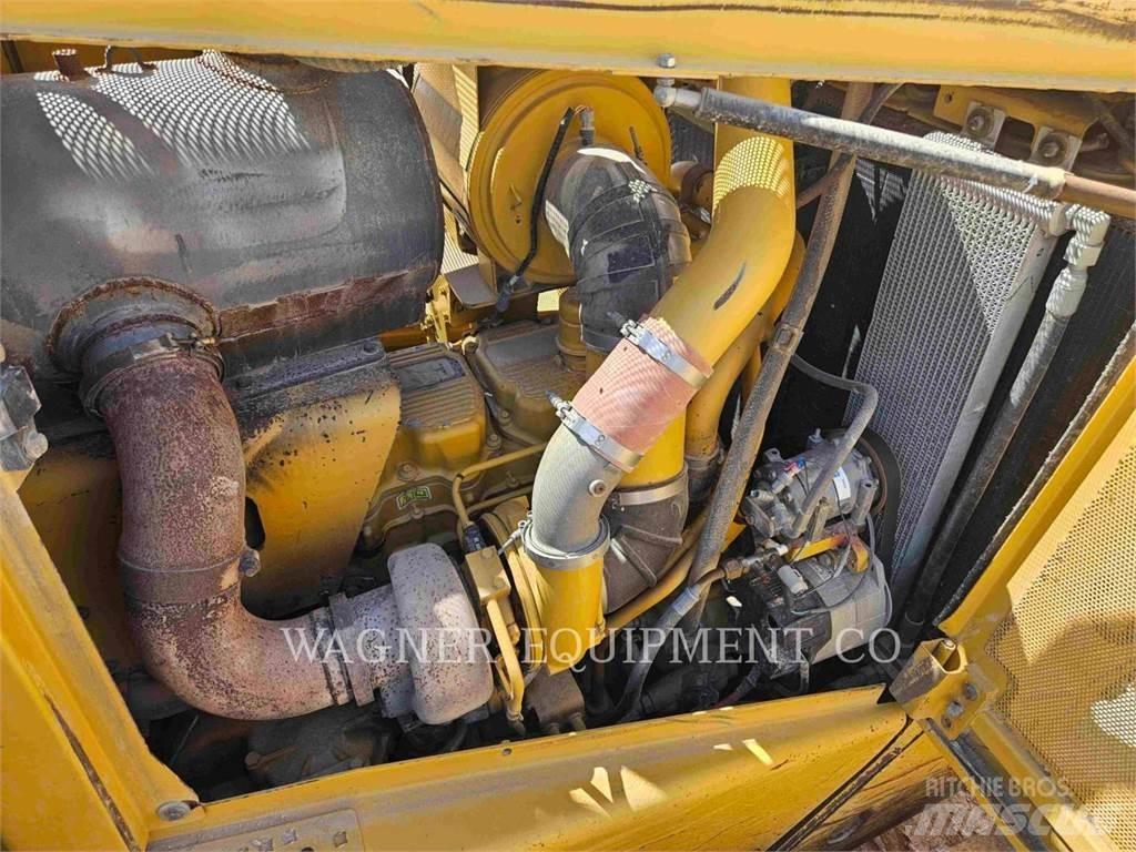 CAT D8T Μπουλντόζες με ερπύστριες