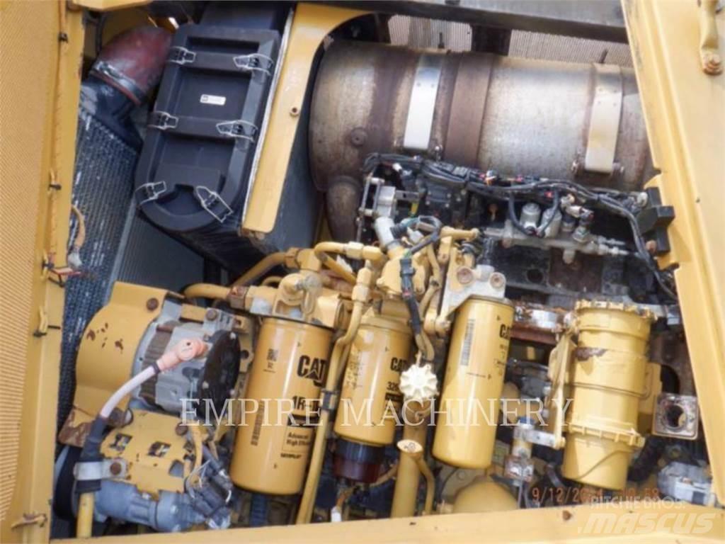 CAT D8T Μπουλντόζες με ερπύστριες